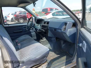 1993 Nissan Frontier with VIN 1N6SD11S4PC402144, listed as a IAAI auction lot 42560977 with 100,076 mi miles and . Bid and sale history available at DreamBid. Image 5.