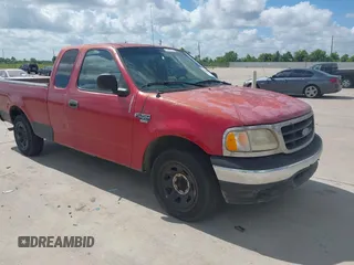 1999 Ford F-250 с VIN 1FTPX27W3XKC13331, выставлен на аукционе IAAI как лот 42808366 с пробегом Не указан миль и . История ставок и продаж доступна на DreamBid. Изображение 1.