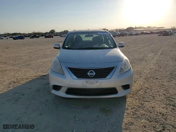 2014 Nissan Versa S with VIN 3N1CN7AP6EK464593, listed as a Copart auction lot 47542175 with 184,875 mi miles and Salvage Title. Bid and sale history available at carsss.com. Image 10.