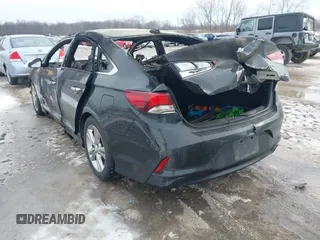 2018 Hyundai Sonata Limited with VIN 5NPE34AF2JH632400, listed as a IAAI auction lot 41553620 with Not Provided miles. Bid and sale history available at carsss.com. Image 3.