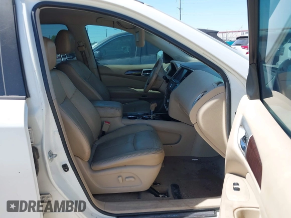 2014 Nissan Pathfinder SV with VIN 5N1AR2MN9EC616289, listed as a IAAI auction lot 41965424 with 215,270 mi miles. Bid and sale history available at carsss.com. Image 5.