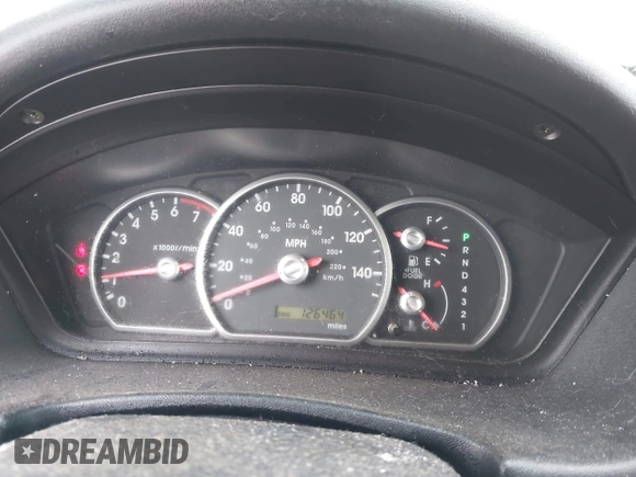 2005 Mitsubishi Endeavor LS with VIN 4A4MN21S95E048601, listed as a IAAI auction lot 41610976 with 126,464 mi miles. Bid and sale history available at carsss.com. Image 7.