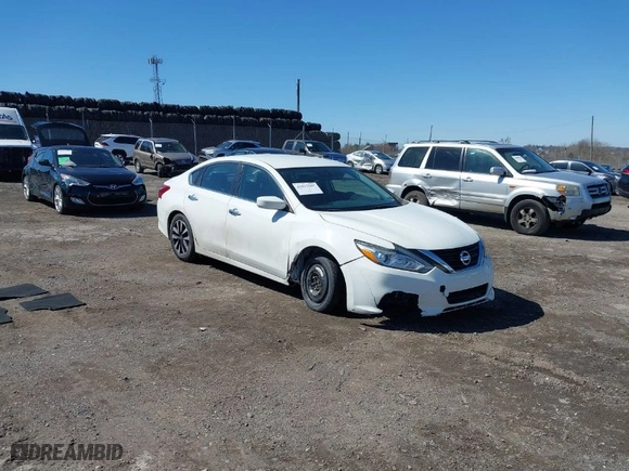 2018 Nissan Altima 2.5 S with VIN 1N4AL3AP1JC212789, listed as a IAAI auction lot 41817507 with 102,595 mi miles. Bid and sale history available at carsss.com. Image 1.