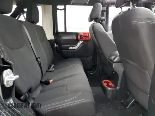 2018 Jeep Wrangler JK Unlimited Sahara with VIN 1C4BJWEG3JL918792, listed as a Copart auction lot 84415624 with 0 mi miles and Clean Title. Bid and sale history available at carsss.com. Image 10.