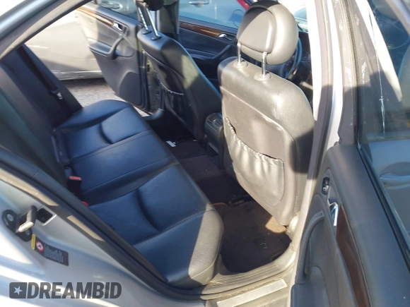 2002 Mercedes-Benz C 230/260/280/320 z VIN WDBRF61J12F141044, wystawiony jako IAAI lot #41424841 z przebiegiem 304 862 mil mil oraz . Historia ofert i sprzedaży dostępna na DreamBid. Obrazek 8.