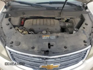 2014 Chevrolet Traverse LS z VIN 1GNKRFED5EJ340184, wystawiony jako Copart lot #54798975 z przebiegiem 197 728 mil mil oraz Czysty tytuł • Clean title. Historia ofert i sprzedaży dostępna na DreamBid. Obrazek 12.