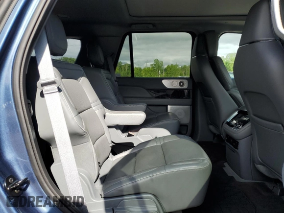 2019 Lincoln Navigator Reserve z VIN 5LMJJ2LT7KEL14794, wystawiony jako Copart lot #58186585 z przebiegiem 93 492 mil mil oraz Szkoda całkowita • Salvage title. Historia ofert i sprzedaży dostępna na DreamBid. Obrazek 11.