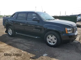 2010 Chevrolet Avalanche LT with VIN 3GNVKFE0XAG187487, listed as a Copart auction lot 65363125 with 118,162 mi miles and Clean title. Bid and sale history available at DreamBid. Image 4.