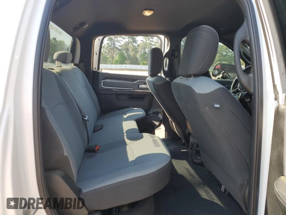 2021 Ram 2500 Big Horn z VIN 3C6UR5DL2MG627980, wystawiony jako Copart lot #51838145 z przebiegiem 130 024 mil mil oraz Szkoda całkowita • Salvage title. Historia ofert i sprzedaży dostępna na DreamBid. Obrazek 10.