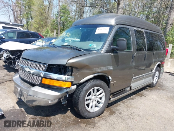 2004 Chevrolet Express Passenger with VIN 1GBFG15T641138032, listed as a IAAI auction lot 42005922 with 200,232 mi miles and . Bid and sale history available at DreamBid. Image 18.
