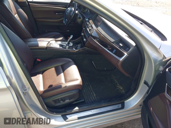 2014 BMW 5 Series 528i xDrive with VIN WBA5A7C58ED617131, listed as a IAAI auction lot 41749651 with 117,954 mi miles and . Bid and sale history available at DreamBid. Image 5.