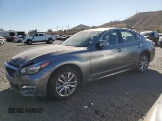 2018 Infiniti Q70 Luxe with VIN JN1BY1AR3JM220301, listed as a Copart auction lot 79569884 with 84,339 mi miles and Salvage title. Bid and sale history available at DreamBid. Image 1.