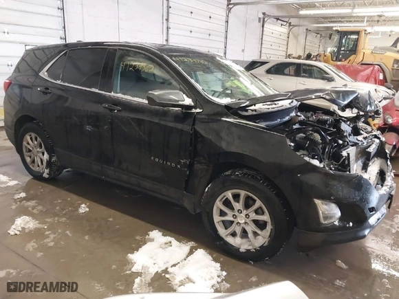 2020 Chevrolet Equinox LT with VIN 3GNAXUEV9LL286313, listed as a IAAI auction lot 41239362 with 120,870 mi miles. Bid and sale history available at carsss.com. Image 1.