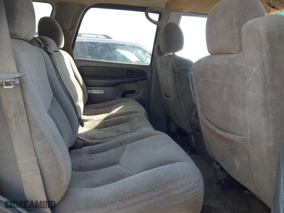 2003 Chevrolet Tahoe LS with VIN 1GNEC13V43J308143, listed as a IAAI auction lot 42015589 with 280,289 mi miles. Bid and sale history available at carsss.com. Image 8.