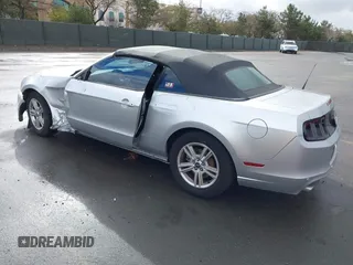 2014 Ford Mustang V6 с VIN 1ZVBP8EM9E5316695, выставлен на аукционе IAAI как лот 41778042 с пробегом 75 439 миль миль и . История ставок и продаж доступна на DreamBid. Изображение 3.