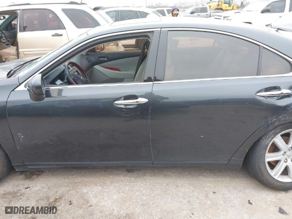 2009 Lexus ES 350 with VIN JTHBJ46G792302662, listed as a IAAI auction lot 41470442 with 105,206 mi miles. Bid and sale history available at carsss.com. Image 14.