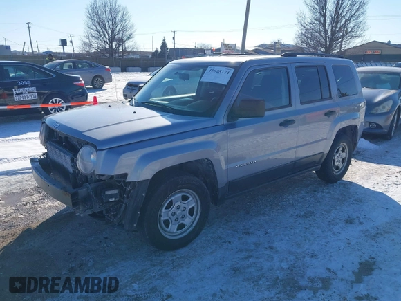 2014 Jeep Patriot Sport with VIN 1C4NJPBB2ED915782, listed as a IAAI auction lot 41628774 with 144,588 mi miles. Bid and sale history available at carsss.com. Image 2.