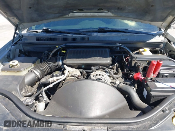 2005 Jeep Grand Cherokee Limited with VIN 1J4HR58N55C561719, listed as a IAAI auction lot 42648942 with 70,106 mi miles and . Bid and sale history available at DreamBid. Image 10.