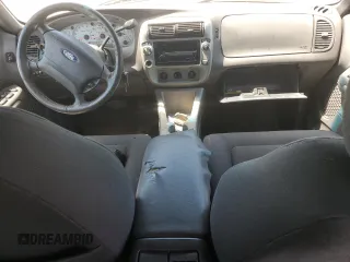 2002 Ford Explorer Sport Trac Value с VIN 1FMZU77E32UB99980, выставлен на аукционе Copart как лот 57936365 с пробегом 188 577 миль миль и Чистый • Clean title. История ставок и продаж доступна на DreamBid. Изображение 8.