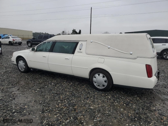 2001 Cadillac Deville Professional Funeral Coach with VIN 1GEEH90Y31U500972, listed as a Copart auction lot 45454015 with 79,482 mi miles and Salvage Title. Bid and sale history available at carsss.com. Image 2.