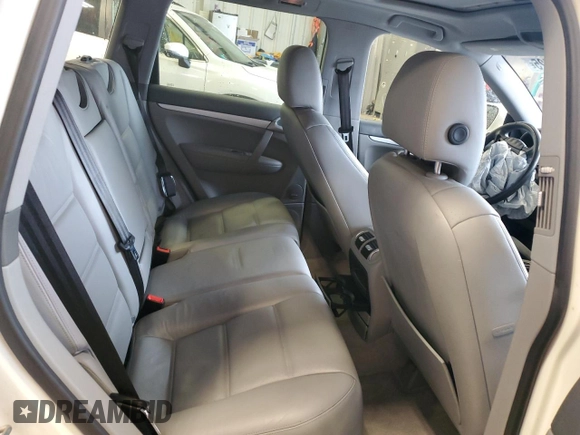 2004 Porsche Cayenne S with VIN WP1AB29P84LA60363, listed as a Copart auction lot 47683525 with 105,538 mi miles and Non Repairable. Bid and sale history available at carsss.com. Image 11.
