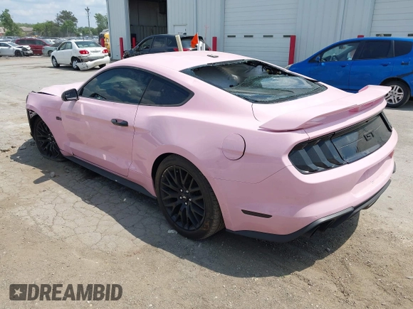 2020 Ford Mustang GT z VIN 1FA6P8CF5L5167150, wystawiony jako IAAI lot #42532222 z przebiegiem 72 292 mil mil oraz . Historia ofert i sprzedaży dostępna na DreamBid. Obrazek 3.