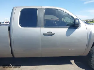 2008 Chevrolet Silverado 1500 LTZ with VIN 1GCEC19098Z103219, listed as a IAAI auction lot 41993792 with 183,997 mi miles. Bid and sale history available at carsss.com. Image 13.