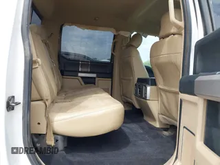 2015 Ford F-150 XLT w/HD Payload Pkg with VIN 1FTFW1EG0FKD99316, listed as a IAAI auction lot 42024645 with 275,335 mi miles. Bid and sale history available at carsss.com. Image 8.