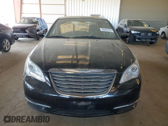 2014 Chrysler 200 LX with VIN 1C3CCBAB1EN213599, listed as a Copart auction lot 46663535 with 86,829 mi miles and Clean Title. Bid and sale history available at DreamBid. Image 5.