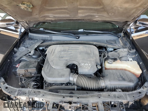 2019 Chrysler 300 Limited with VIN 2C3CCAEG3KH555818, listed as a Copart auction lot 49252595 with 71,876 mi miles and Salvage Title. Bid and sale history available at DreamBid. Image 11.
