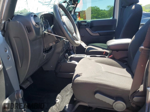 2016 Jeep Wrangler Unlimited Sport z VIN 1C4BJWDG4GL327252, wystawiony jako Copart lot #57433645 z przebiegiem 109 108 mil mil oraz Szkoda całkowita • Salvage title. Historia ofert i sprzedaży dostępna na DreamBid. Obrazek 7.