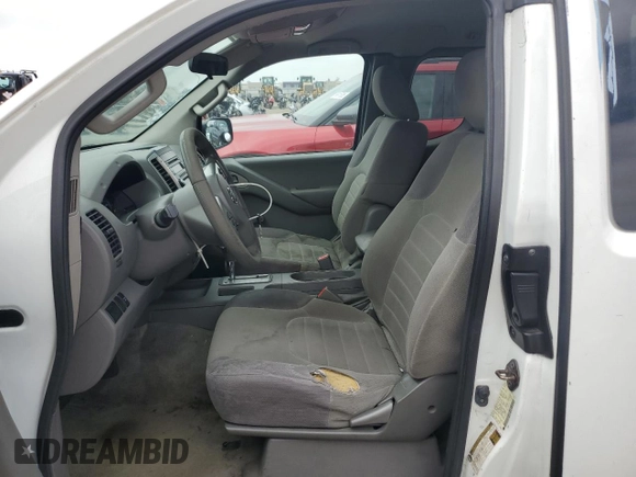 2014 Nissan Frontier S z VIN 1N6BD0CT0EN743655, wystawiony jako Copart lot #58571535 z przebiegiem 123 622 mil mil oraz Czysty tytuł • Clean title. Historia ofert i sprzedaży dostępna na DreamBid. Obrazek 7.