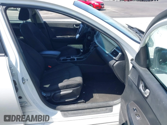2019 Kia Optima LX with VIN 5XXGT4L30KG335926, listed as a IAAI auction lot 41986835 with 114,309 mi miles. Bid and sale history available at carsss.com. Image 5.