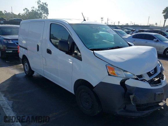 2015 Nissan NV200 SV with VIN 3N6CM0KN0FK730306, listed as a IAAI auction lot 41642872 with 128,344 mi miles. Bid and sale history available at carsss.com. Image 1.