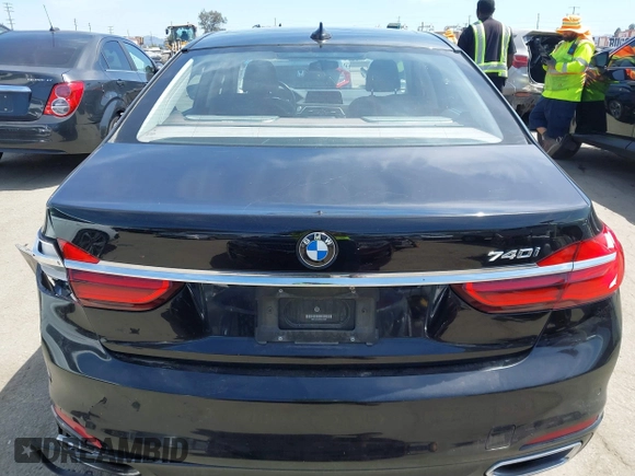 2019 BMW 7 Series 740i с VIN WBA7E2C56KB216989, выставлен на аукционе IAAI как лот 42336636 с пробегом 113 644 миль миль и . История ставок и продаж доступна на DreamBid. Изображение 16.