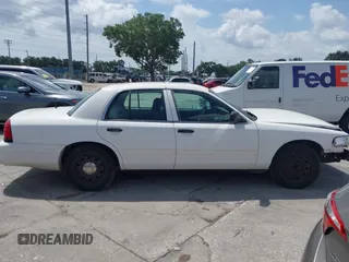 2010 Ford Police Interceptor с VIN 2FABP7BV8AX146371, выставлен на аукционе IAAI как лот 42395481 с пробегом Не указан миль и . История ставок и продаж доступна на DreamBid. Изображение 14.
