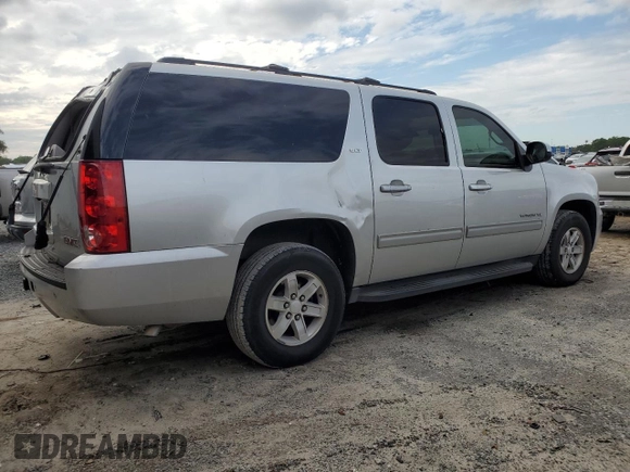 2014 GMC Yukon XL SLT with VIN 1GKS1KE03ER234487, listed as a Copart auction lot 74897284 with 198,965 mi miles and Salvage Title. Bid and sale history available at carsss.com. Image 3.