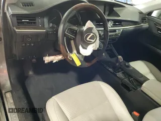 2018 Lexus ES 350 z VIN 58ABK1GG0JU080054, wystawiony jako Copart lot #58996265 z przebiegiem Nie podano mil oraz Nie do naprawy • Non repairable. Historia ofert i sprzedaży dostępna na DreamBid. Obrazek 8.