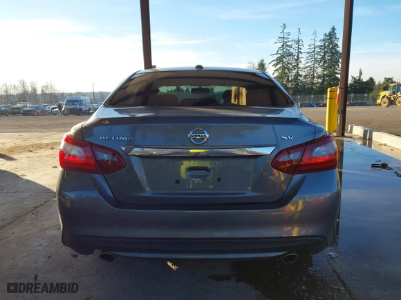 2018 Nissan Altima 2.5 SL with VIN 1N4AL3AP5JC230437, listed as a IAAI auction lot 41302389 with 92,418 mi miles. Bid and sale history available at carsss.com. Image 16.