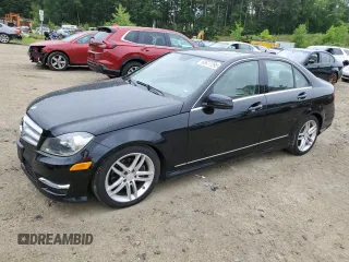 2012 Mercedes-Benz C 300 Sport с VIN WDDGF8BB1CR227522, выставлен на аукционе Copart как лот 60677295 с пробегом 107 619 миль миль и Чистый • Clean title. История ставок и продаж доступна на DreamBid. Изображение 1.