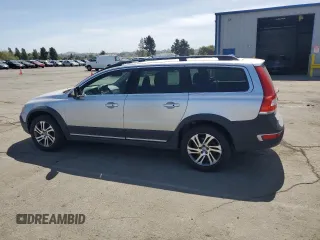 2015 Volvo XC70 T5 Drive-E Premier with VIN YV440MBK0F1219807, listed as a Copart auction lot 54092385 with 150,397 mi miles and Clean Title. Bid and sale history available at DreamBid. Image 2.