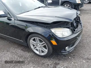 2008 Mercedes-Benz C 350 Sport z VIN WDDGF56X58F179519, wystawiony jako IAAI lot #39839375 z przebiegiem 160 482 mil mil oraz . Historia ofert i sprzedaży dostępna na DreamBid. Obrazek 13.