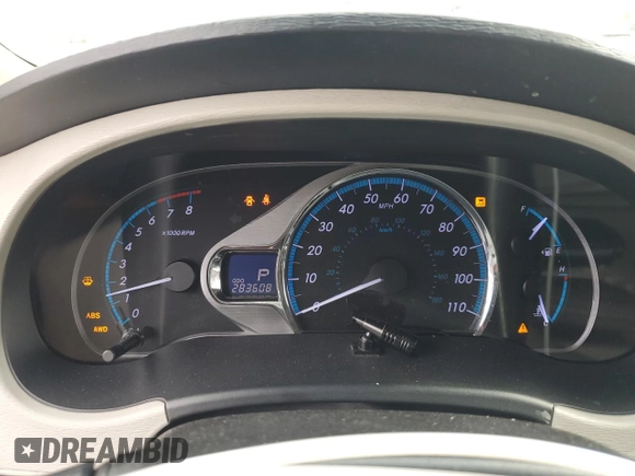 2013 Toyota Sienna XLE with VIN 5TDDK3DC4DS049917, listed as a Copart auction lot 49036775 with 283,608 mi miles and Clean Title. Bid and sale history available at DreamBid. Image 9.
