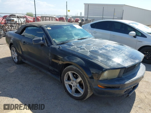 2005 Ford Mustang Deluxe with VIN 1ZVFT84N855209094, listed as a IAAI auction lot 42564618 with 222,713 mi miles and . Bid and sale history available at DreamBid. Image 1.