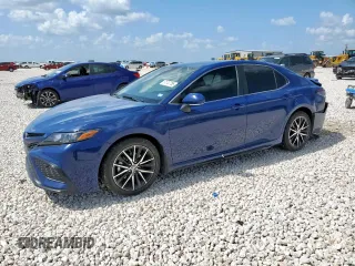 2023 Toyota Camry SE with VIN 4T1G11AK4PU110677, listed as a Copart auction lot 61747785 with 71,247 mi miles and Salvage title. Bid and sale history available at DreamBid. Image 1.