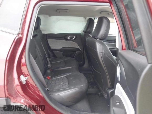 2022 Jeep Compass Latitude with VIN 3C4NJDBB1NT110087, listed as a IAAI auction lot 42033883 with 22,291 mi miles and . Bid and sale history available at DreamBid. Image 8.