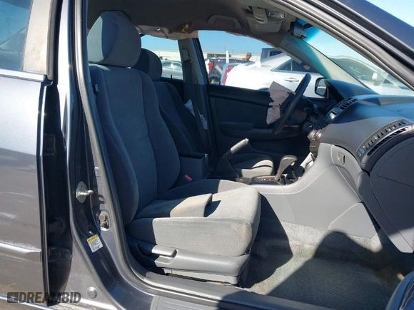 2007 Honda Accord Sdn LX SE with VIN 1HGCM56317A195970, listed as a IAAI auction lot 41767424 with 224,670 mi miles. Bid and sale history available at carsss.com. Image 5.