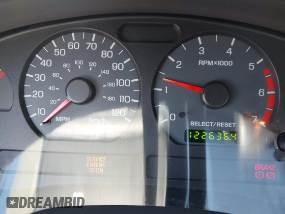 2004 Ford Mustang Deluxe with VIN 1FAFP44654F181293, listed as a IAAI auction lot 41831366 with 122,636 mi miles. Bid and sale history available at carsss.com. Image 7.