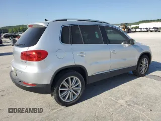 2015 Volkswagen Tiguan S z VIN WVGAV7AX6FW568958, wystawiony jako Copart lot #56716525 z przebiegiem 100 839 mil mil oraz Szkoda całkowita • Salvage title. Historia ofert i sprzedaży dostępna na DreamBid. Obrazek 3.