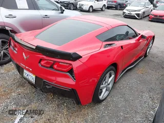 2015 Chevrolet Corvette 1LT z VIN 1G1YA2D77F5122992, wystawiony jako IAAI lot #42386670 z przebiegiem 59 722 mil mil oraz . Historia ofert i sprzedaży dostępna na DreamBid. Obrazek 4.